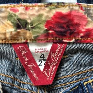 Lucky Brand womens Sz 4 / 27 five-pocket, riveted blue jeans. Sweet dream Jean.